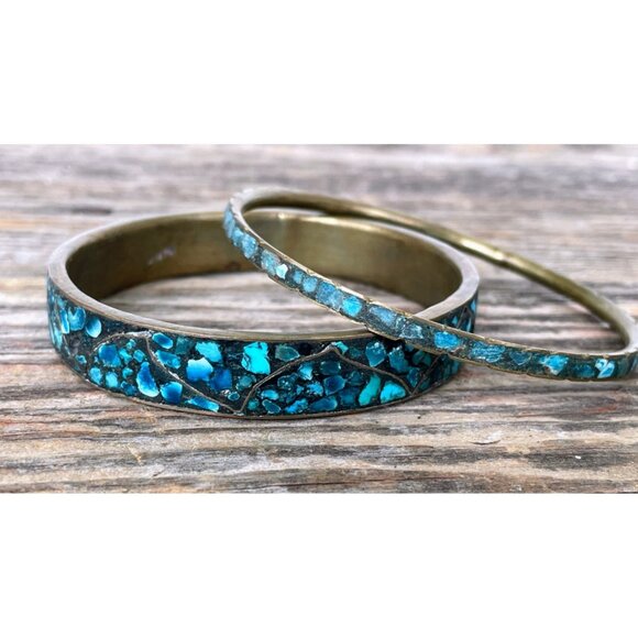Vintage 1960s Crushed Blue Turquoise India Brass Bangle Bracelets - Picture 1 of 14